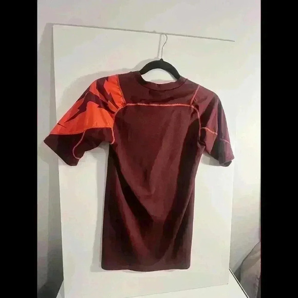 Nike Fit Maroon And Orange‎ Size Medium Short Sleeve - Picture 5 of 8
